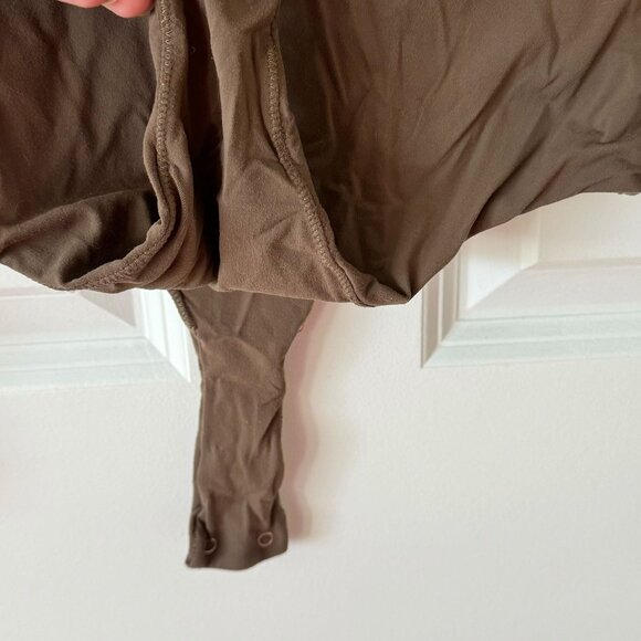 Pumiey Brown Long Sleeve Body Suit - Size Small - Picture 4 of 6